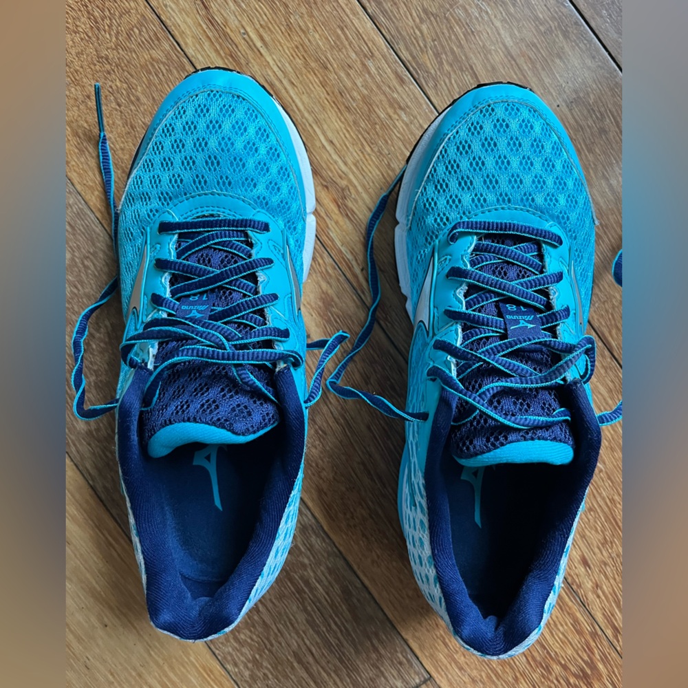 Mizuno Wave Rider Women's Running Sneaker Blue, Size 7 Medium